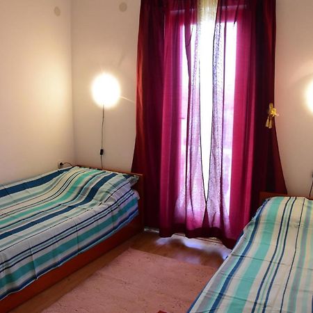 Apartments Zana Vir Εξωτερικό φωτογραφία