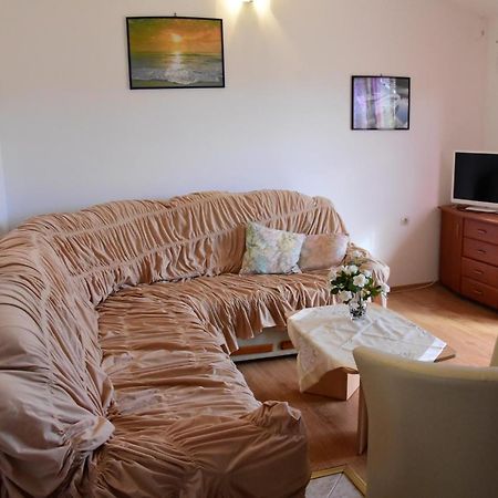 Apartments Zana Vir Εξωτερικό φωτογραφία