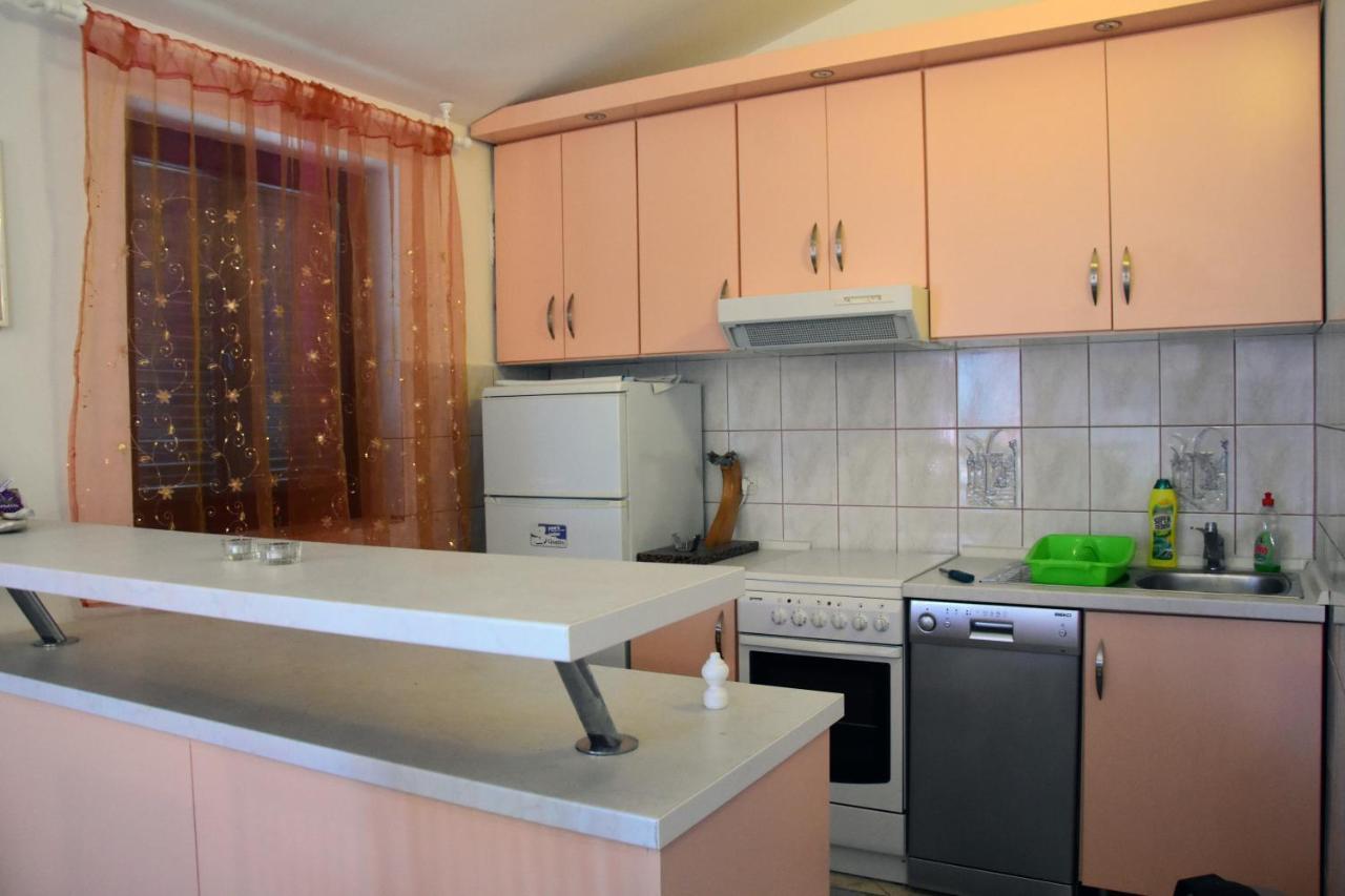 Apartments Zana Vir Εξωτερικό φωτογραφία